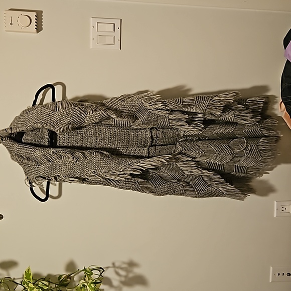 Grey knitted vest - Picture 1 of 2